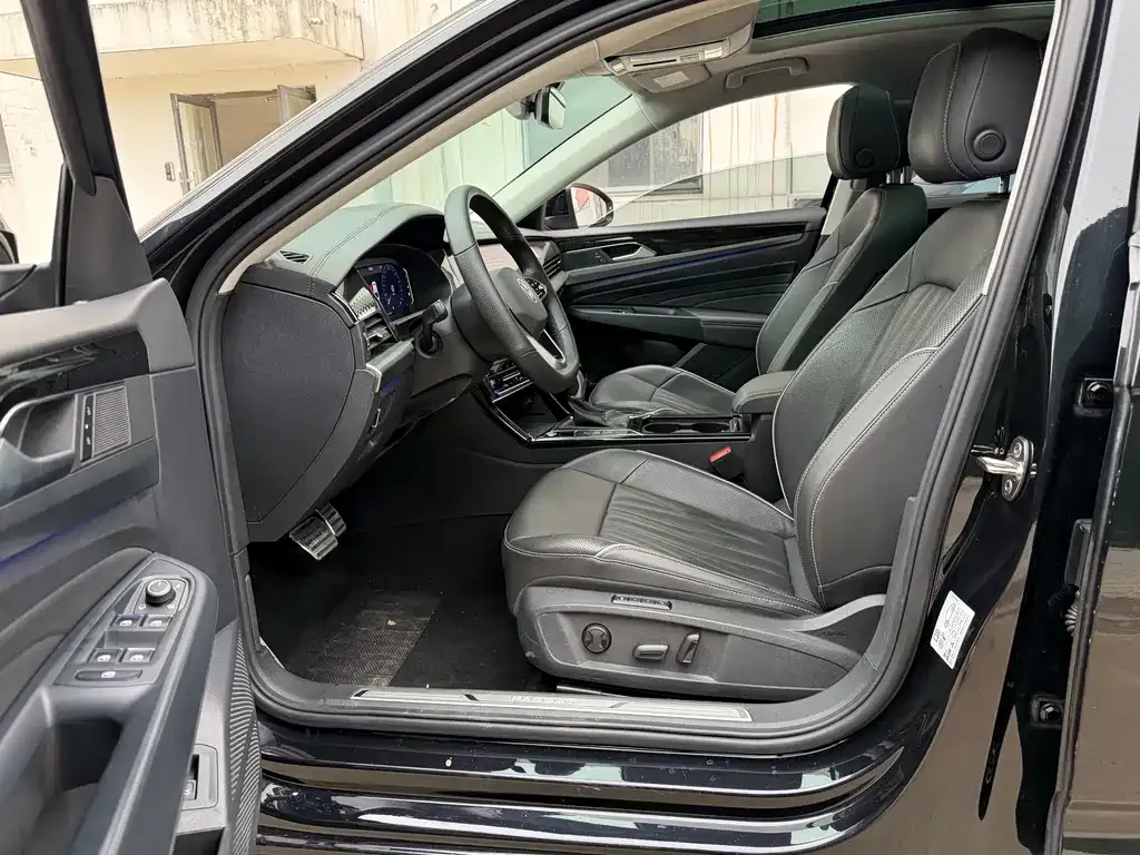 Volkswagen Passat — фото 10