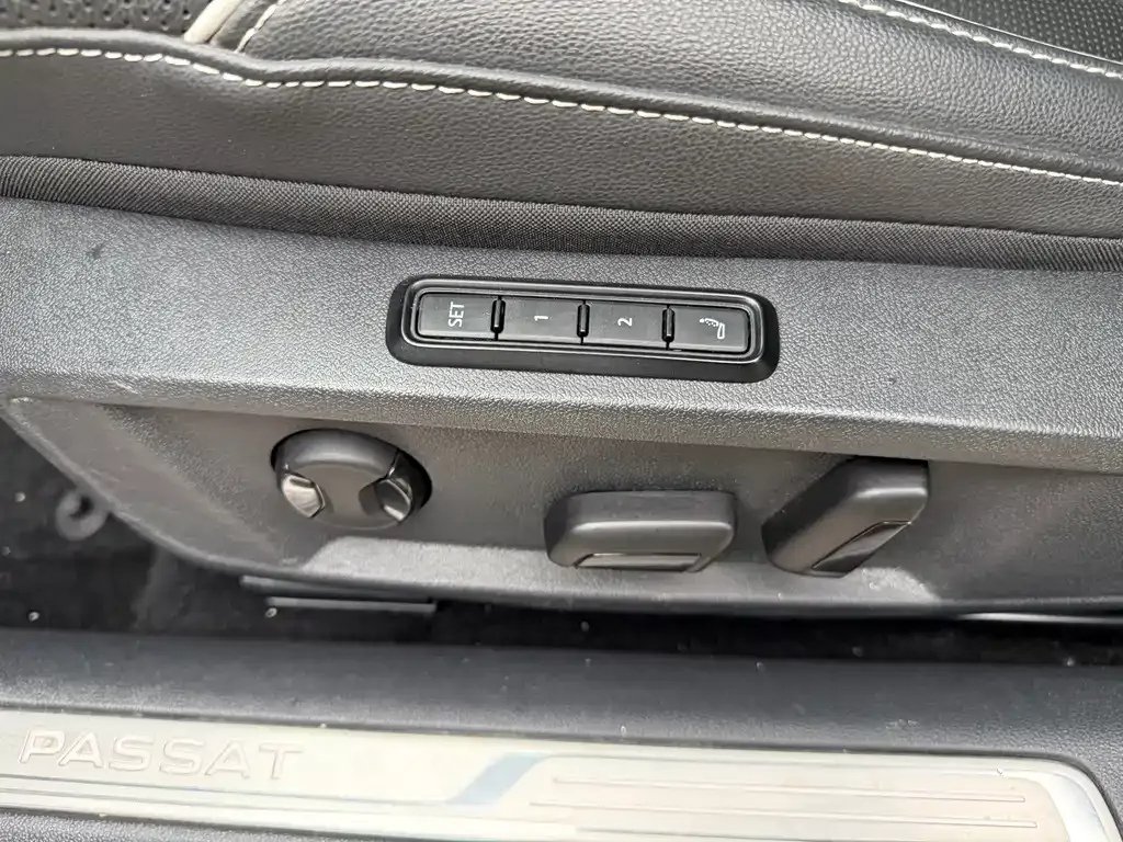 Volkswagen Passat — фото 9