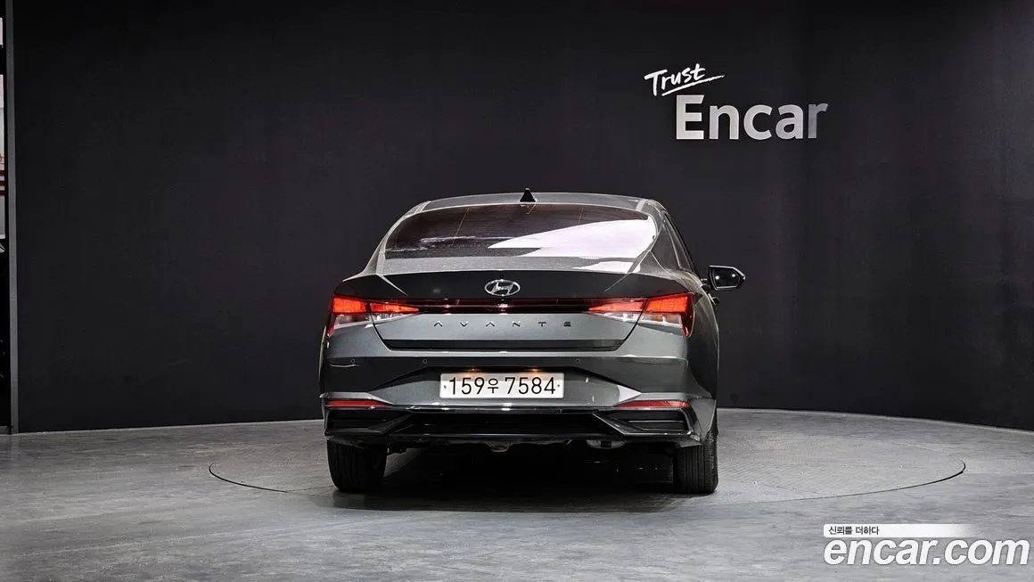 Hyundai AVANTE 2021 из KR, фото 2