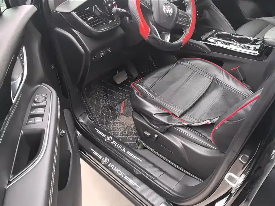 Buick Envision Plus — фото 9