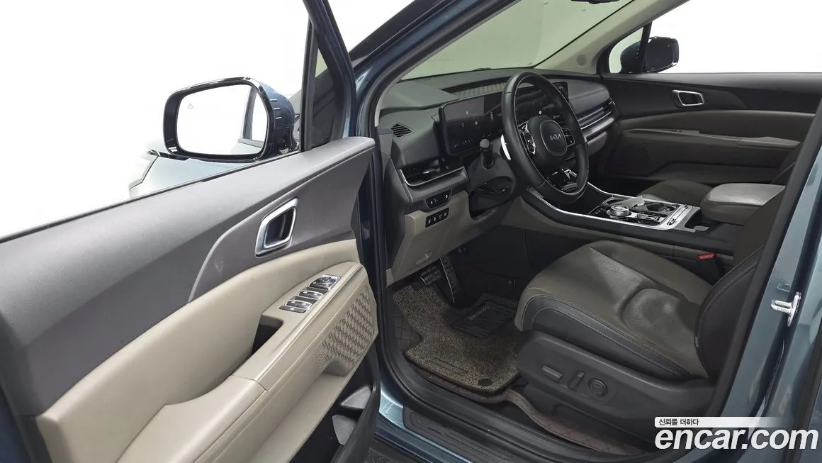 Kia Carnival — фото 10