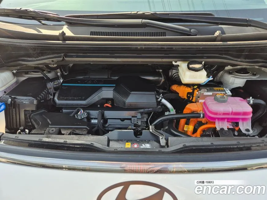 Hyundai Staria — фото 10