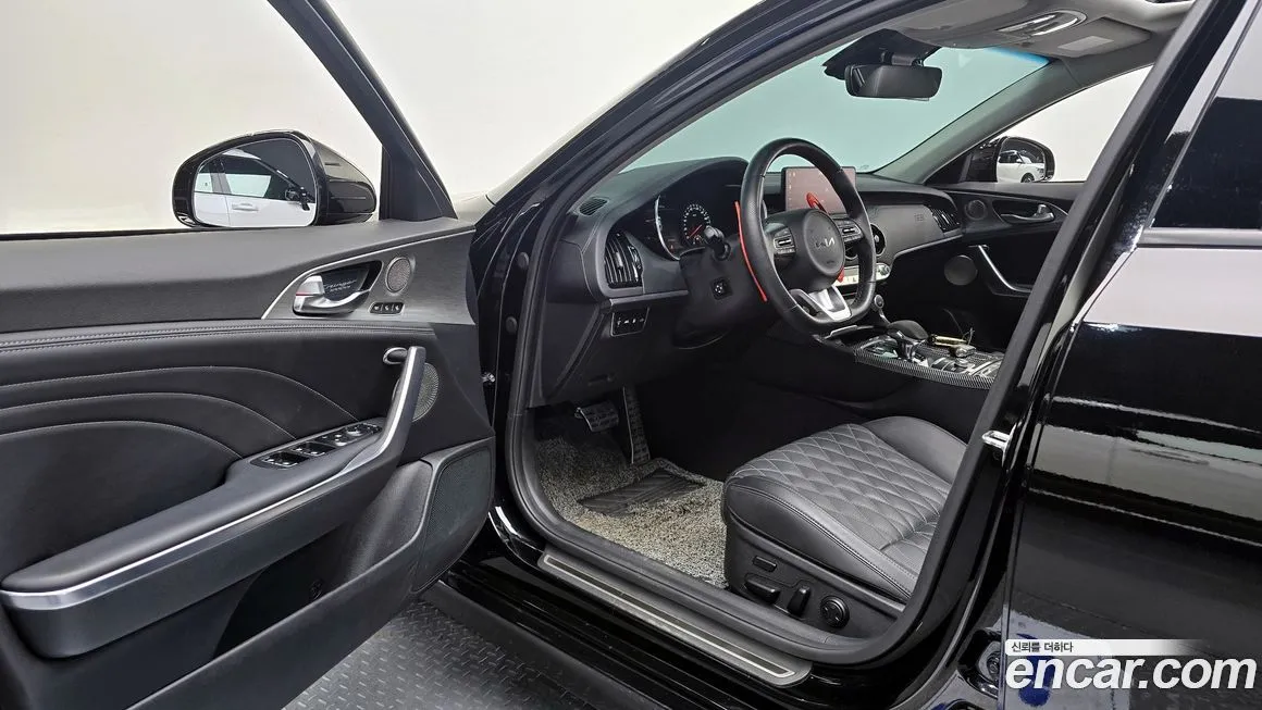 Kia Stinger 2023 из KR, фото 9