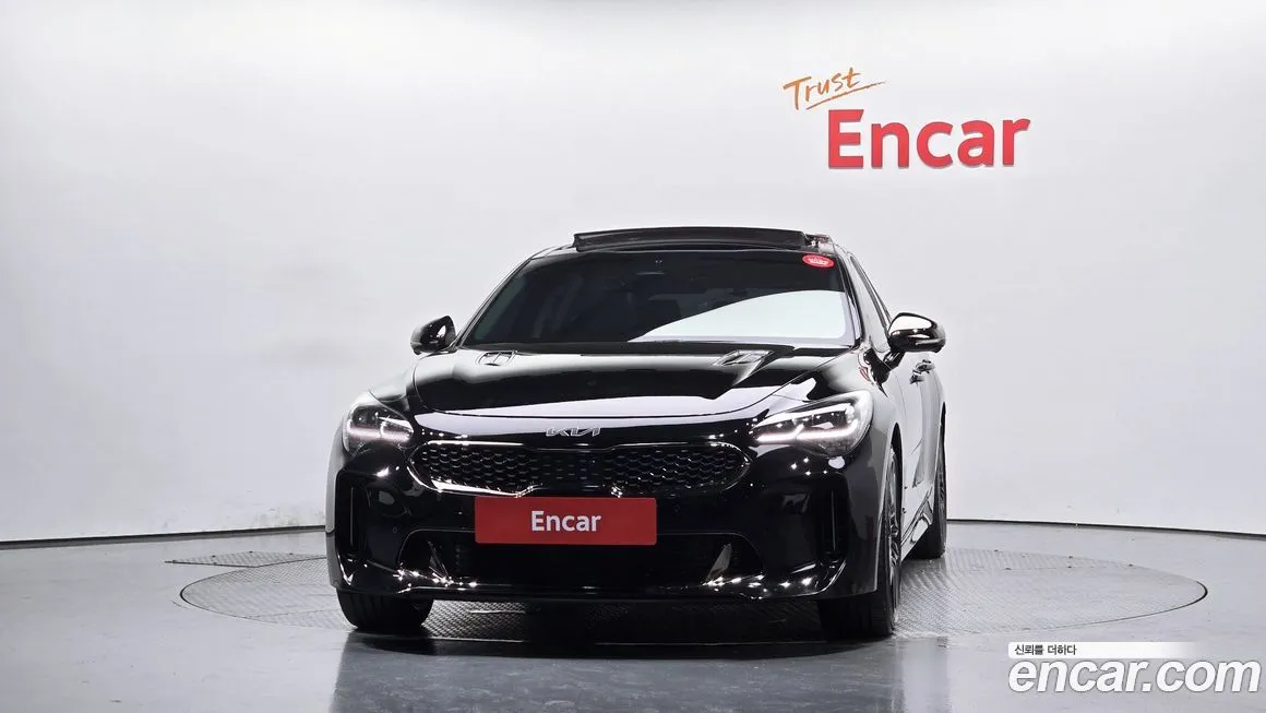 Kia Stinger 2023 из KR, фото 2