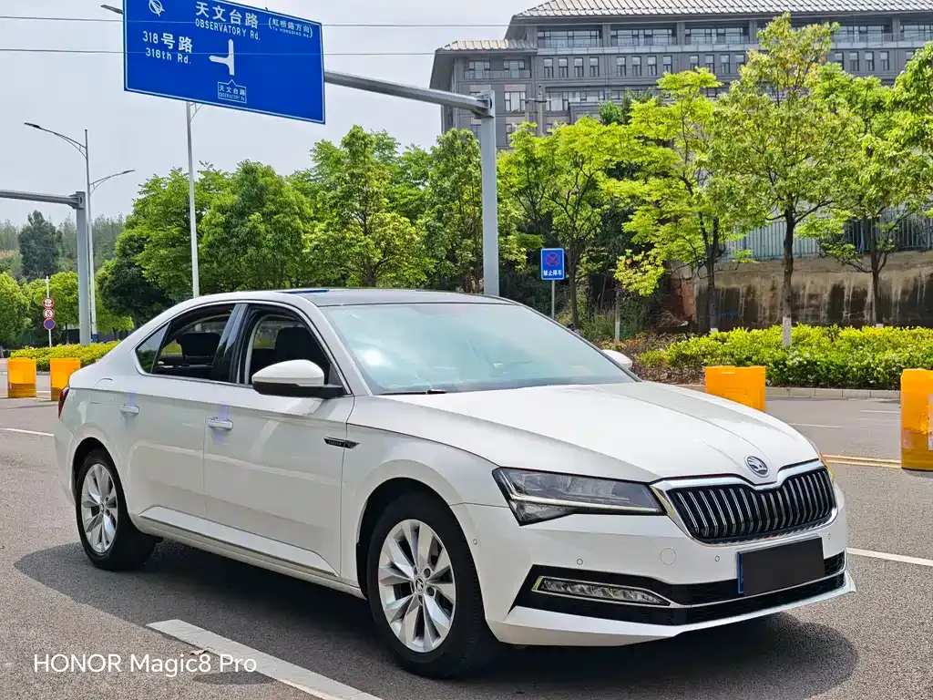 Skoda Superb 2021 из CN, фото 9