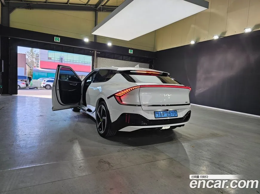 Kia EV6 2023 из KR, фото 9