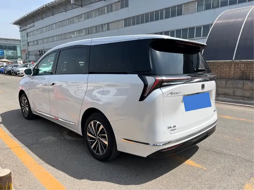 Buick GL8 Hybrid 2025 из CN, фото 8