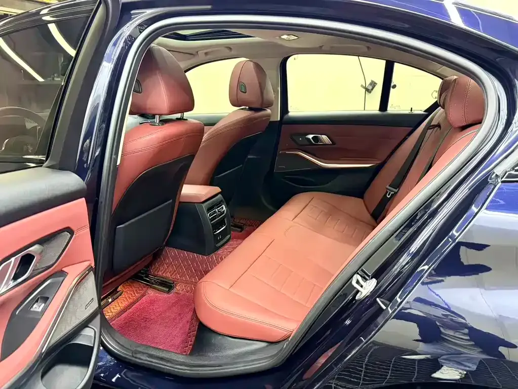 BMW 3 Series 2021 из CN, фото 7