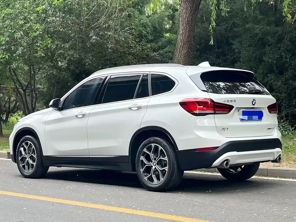 BMW X1 — фото 4