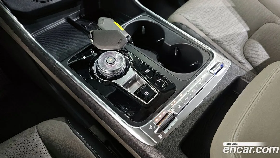 Kia Carnival — фото 10