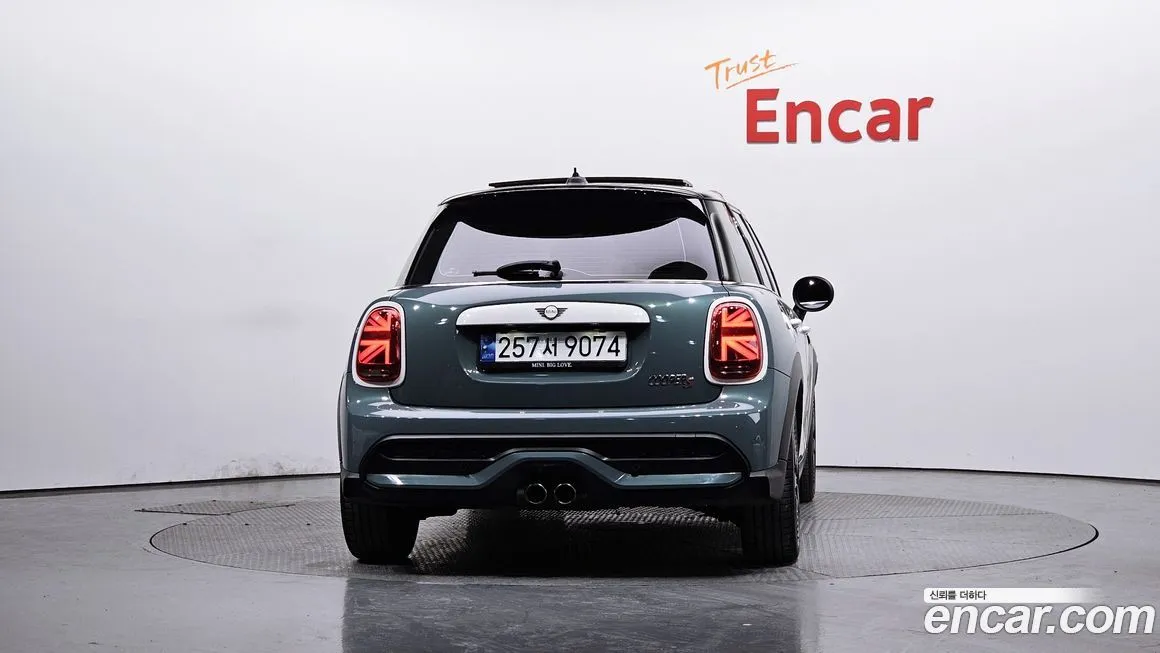 Mini Cooper 2023 из KR, фото 2