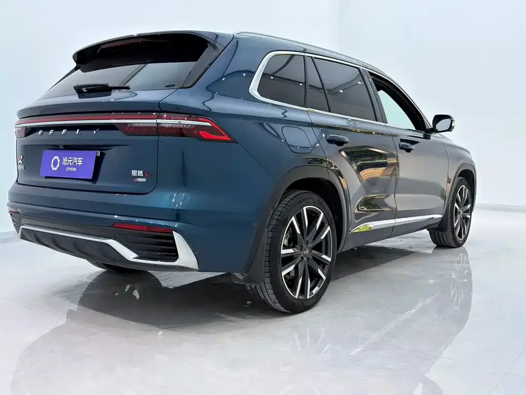 Geely Xingyue L — фото 9