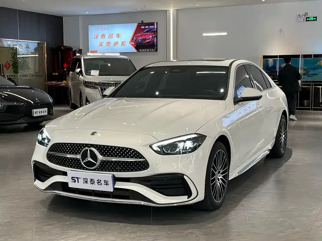 Mercedes-Benz C-Class — фото 1