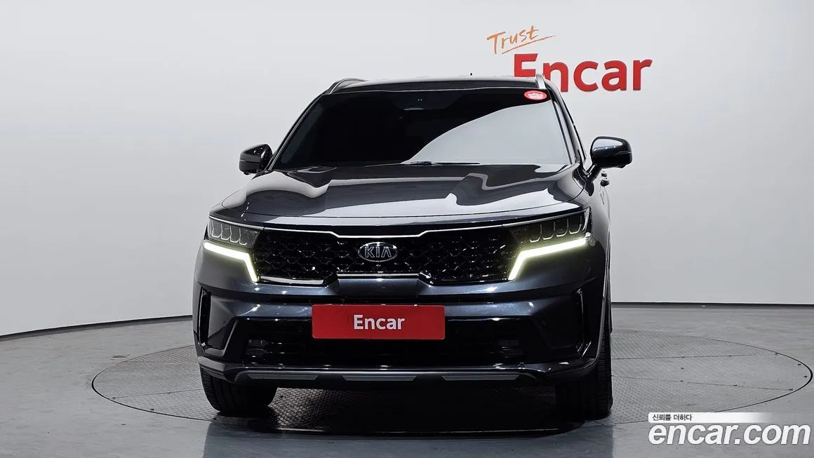 Kia Sorento — фото 9