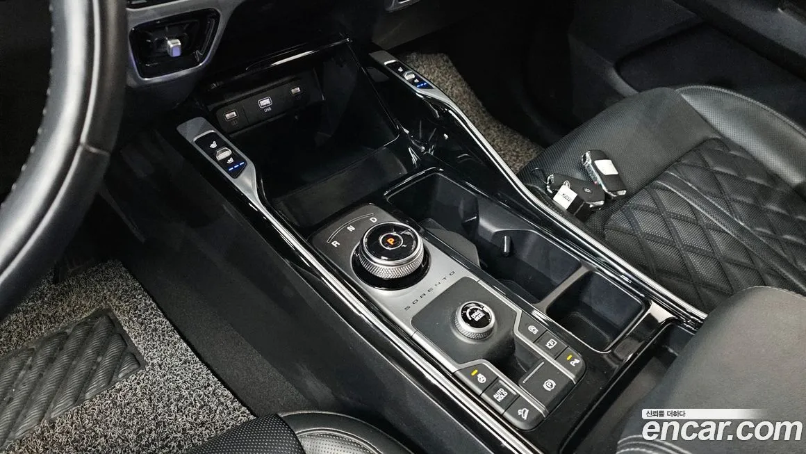 Kia Sorento — фото 8