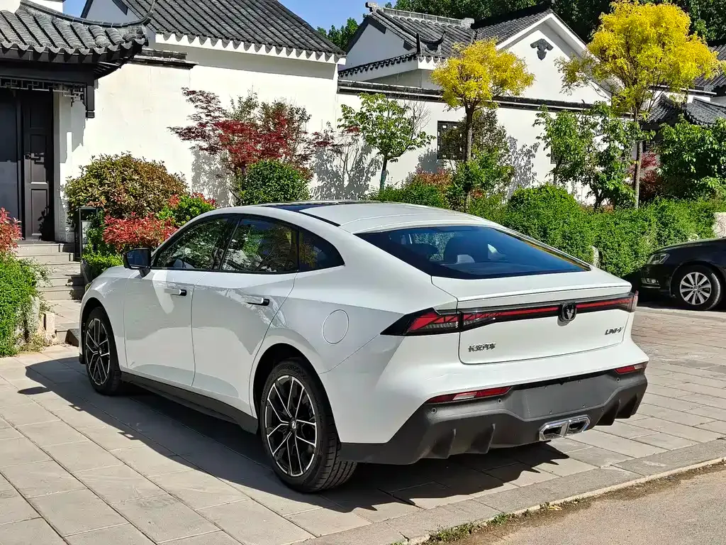Changan UNI-V iDD 2025 из CN, фото 6