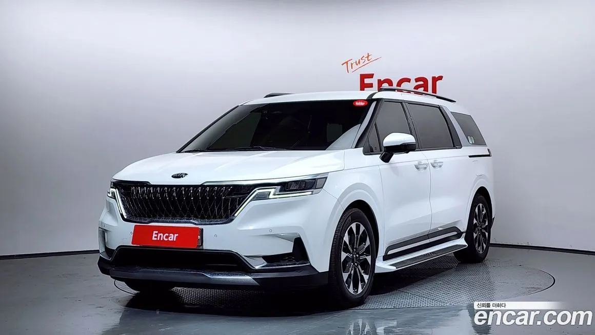 Kia Carnival — фото 1