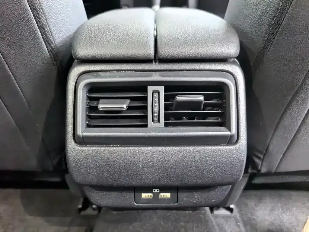 Mazda CX-50 2023 из CN, фото 6