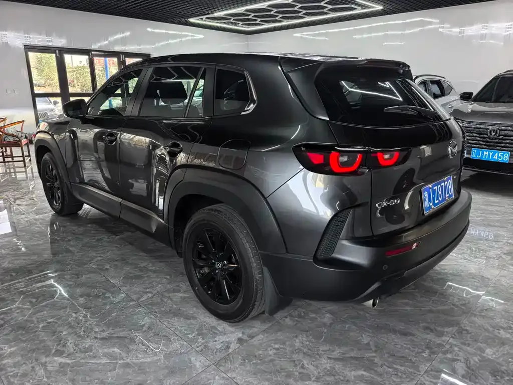 Mazda CX-50 2023 из CN, фото 8