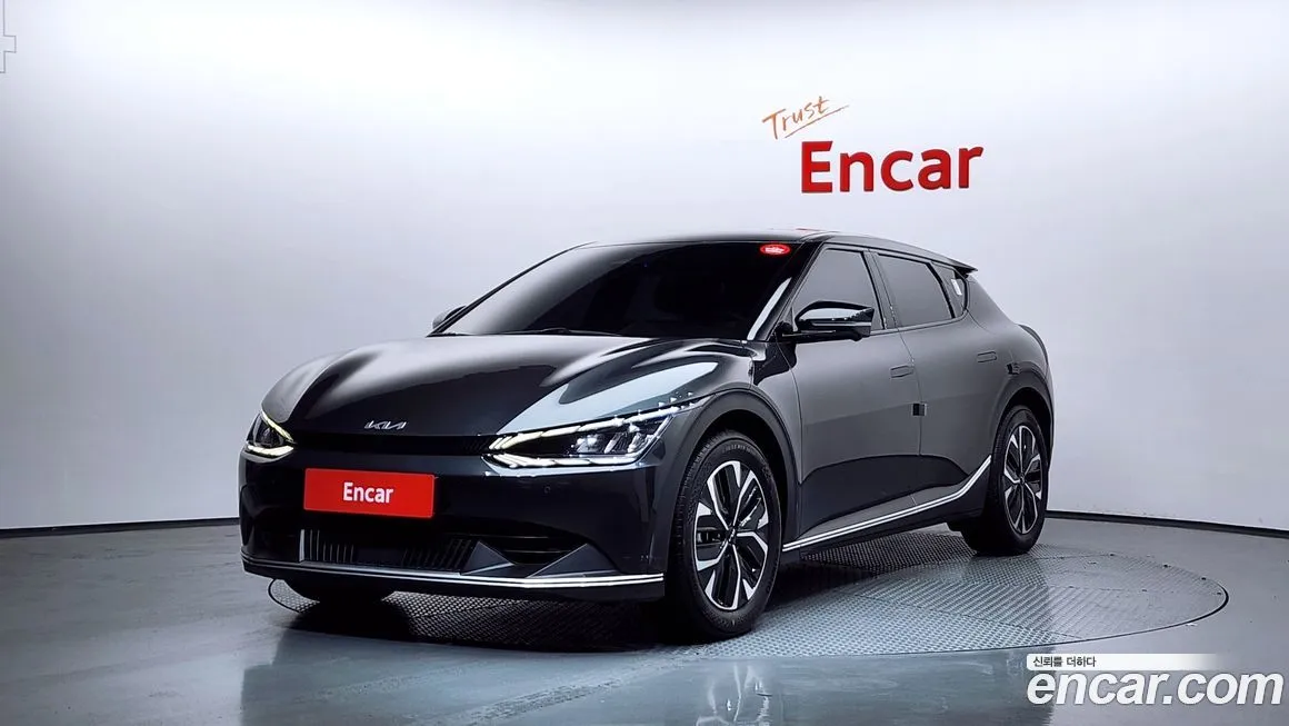 Kia EV6 — фото 1