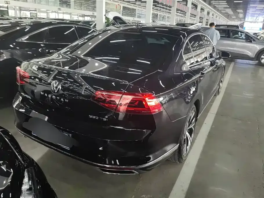 Volkswagen Passat — фото 6