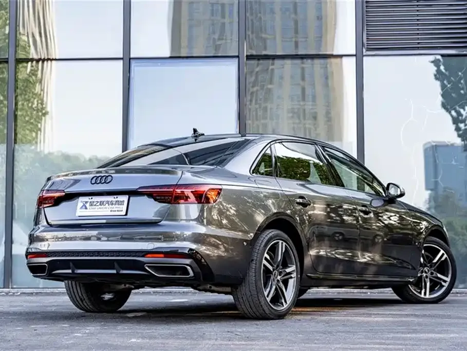 Audi A4L — фото 4