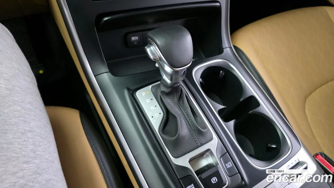 Kia Carnival — фото 10