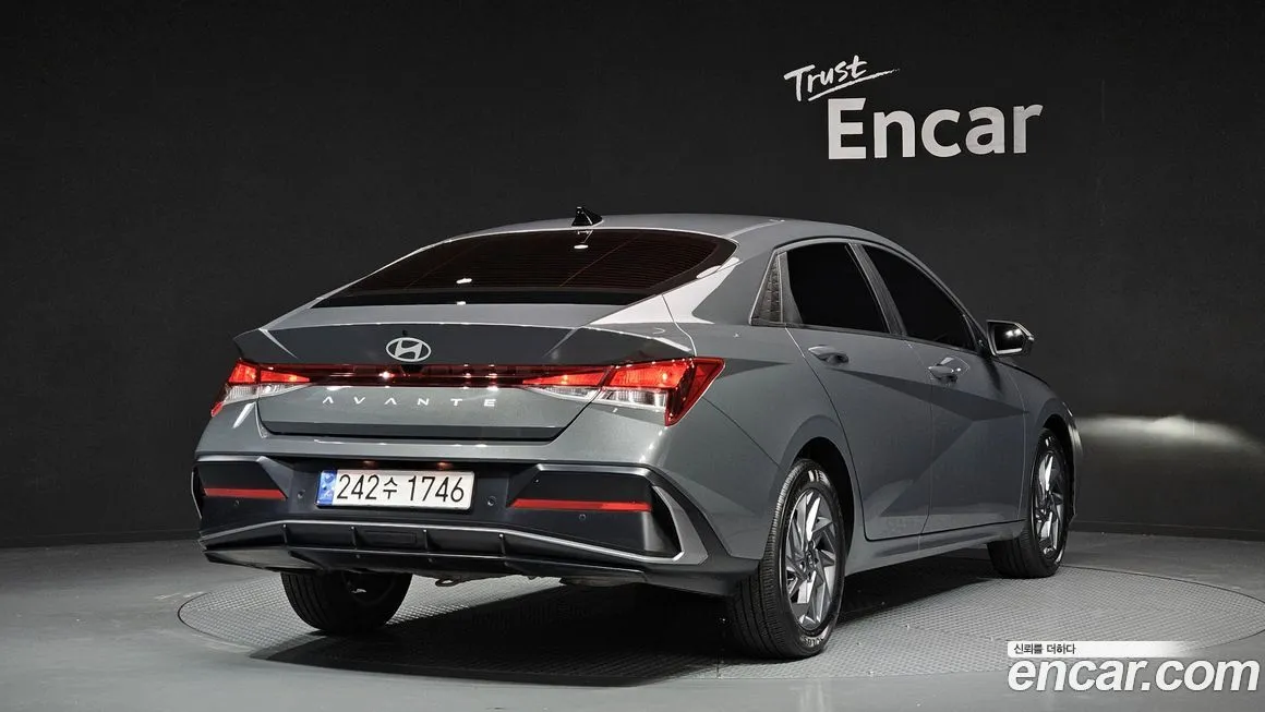 Hyundai AVANTE — фото 4