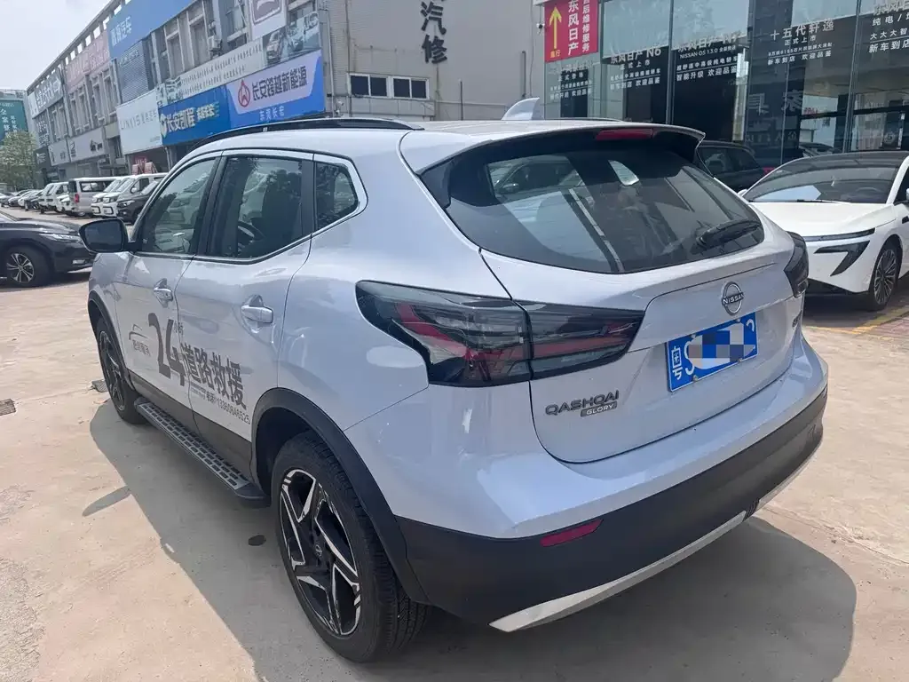 Nissan Qashqai — фото 6