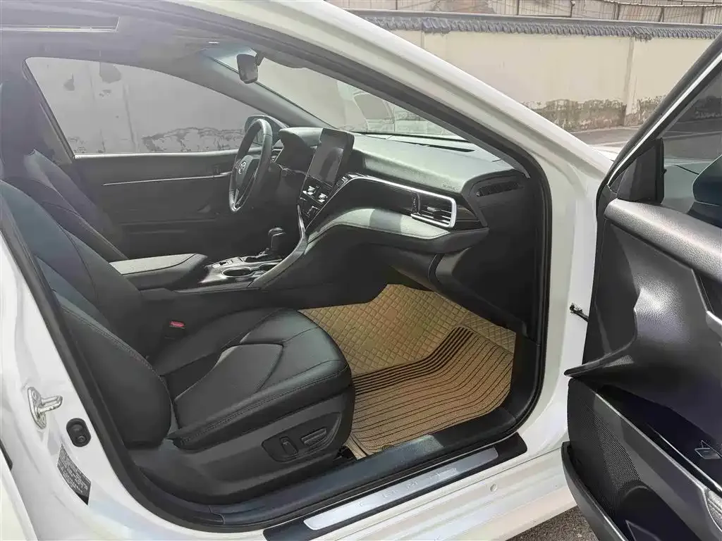 Toyota Camry 2022 из CN, фото 5
