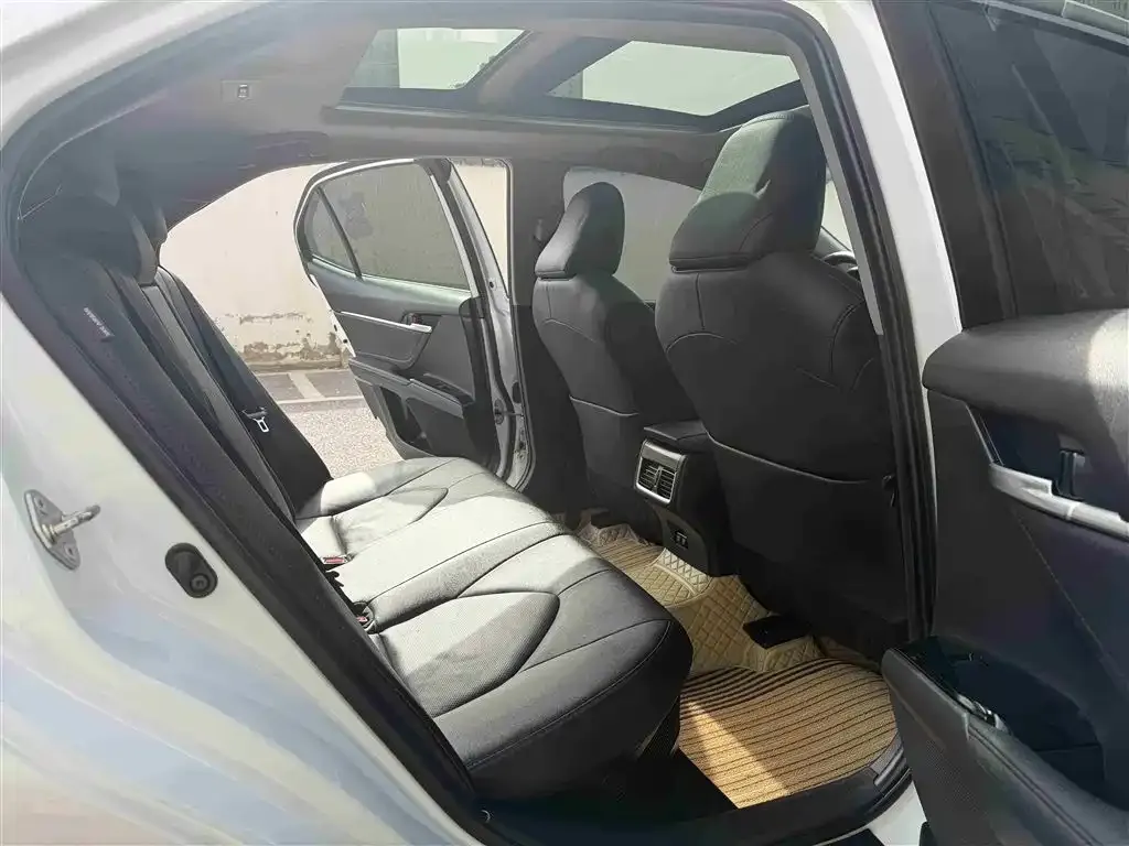 Toyota Camry 2022 из CN, фото 7