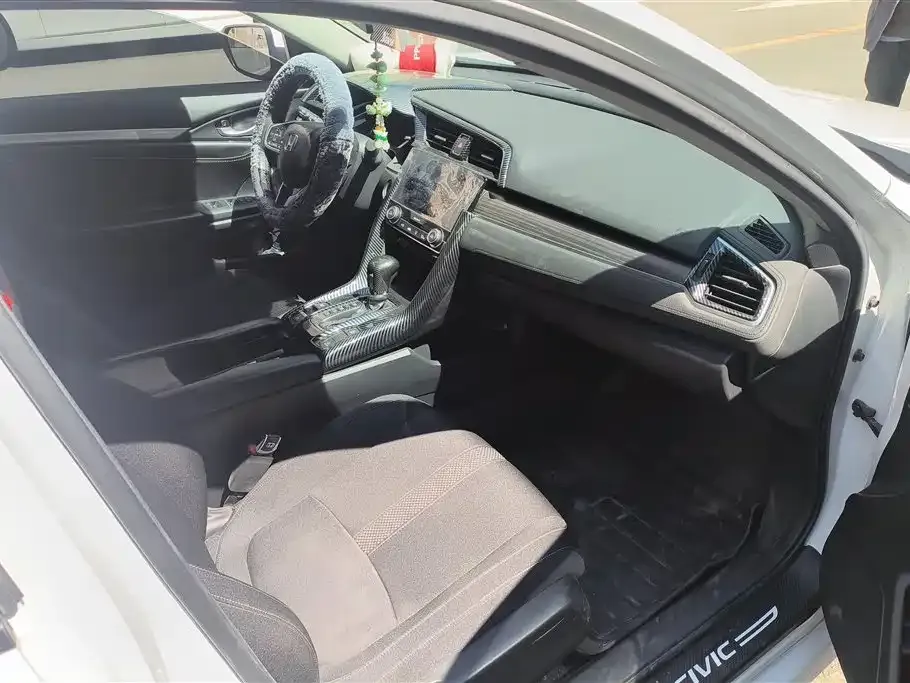 Honda Civic — фото 8