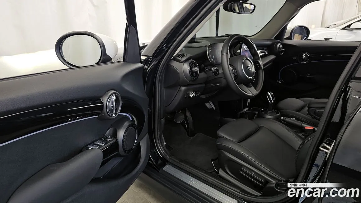 Mini Cooper 2023 из KR, фото 3