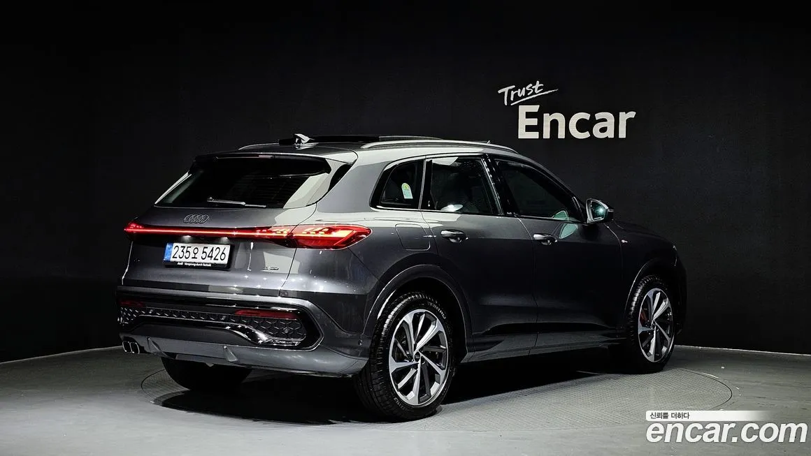 Audi Q5 2025 из KR, фото 2