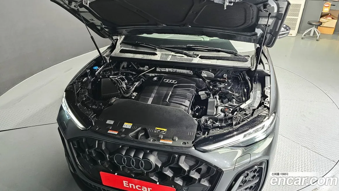 Audi Q5 2025 из KR, фото 8