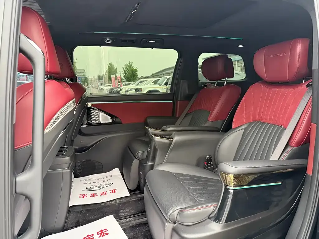 GAC Motor Trumpchi M8 — фото 2