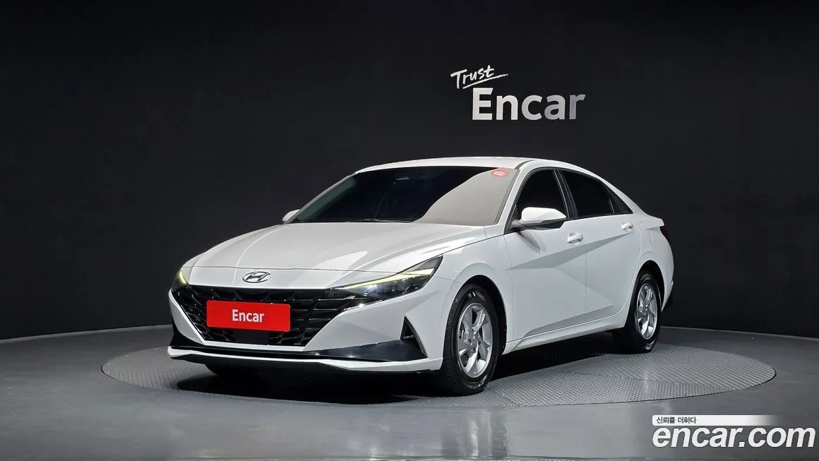 Hyundai AVANTE — фото 1