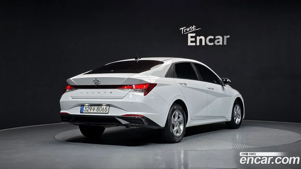 Hyundai AVANTE — фото 5