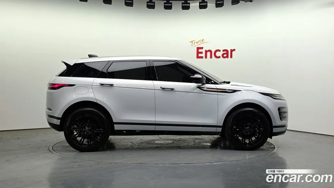 Land Rover Range Rover Evoque 2025 из KR, фото 10