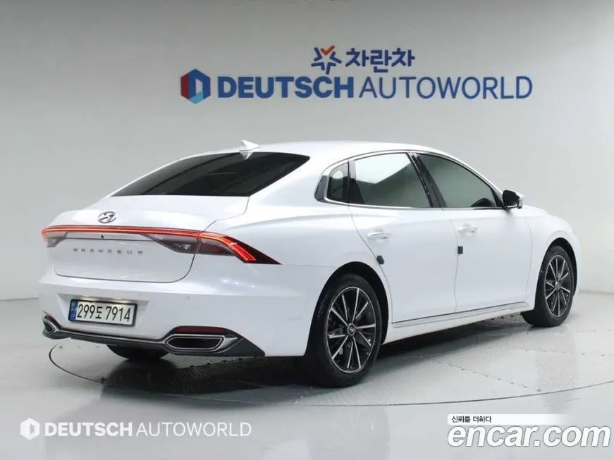 Hyundai Grandeur 2021 из KR, фото 2