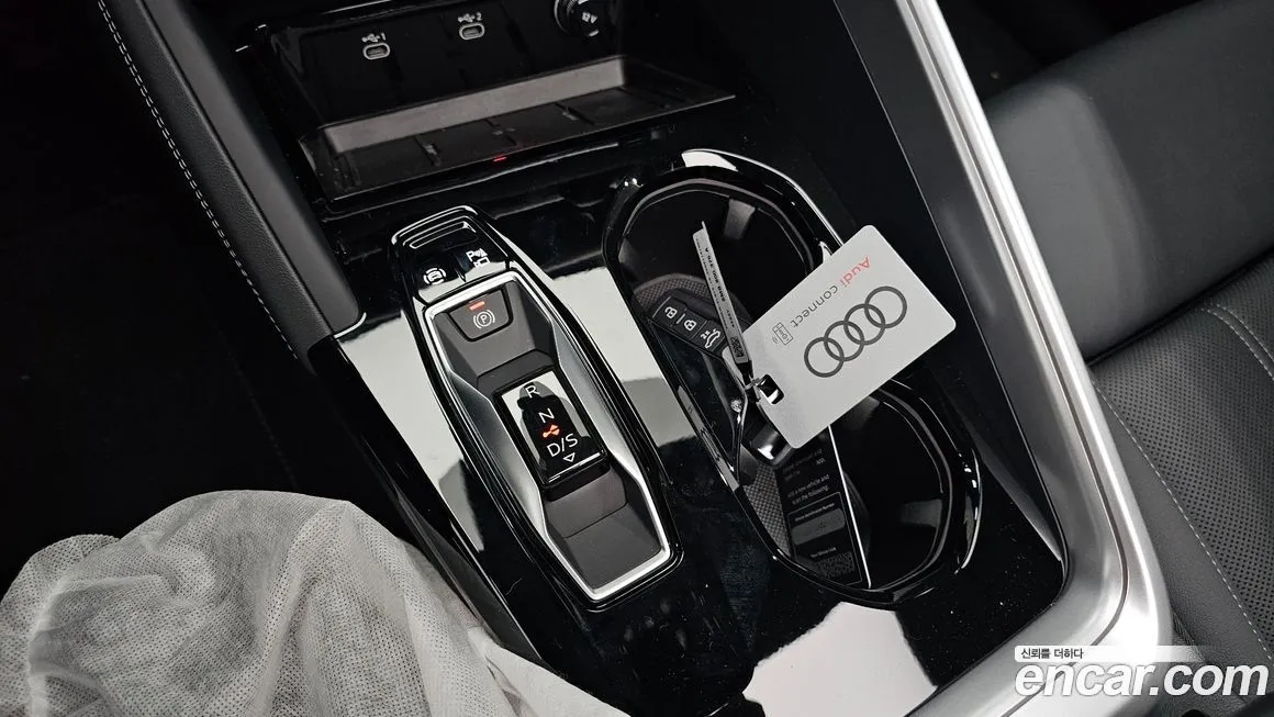 Audi Q5 2025 из KR, фото 5