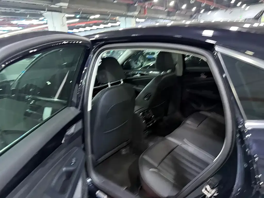 Volkswagen Passat — фото 2