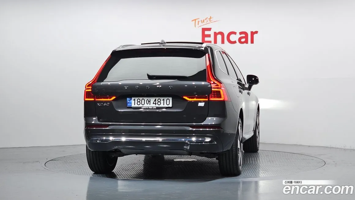 Volvo XC60 2024 из KR, фото 2