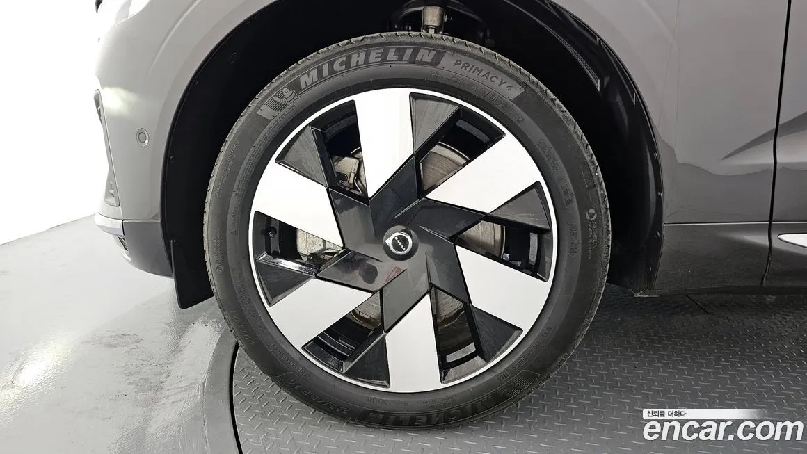 Volvo XC60 2024 из KR, фото 3