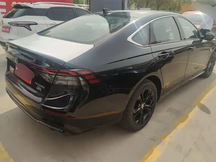 Honda Accord — фото 6