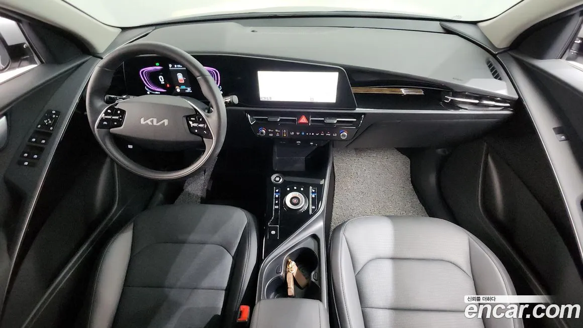 Kia Niro — фото 8