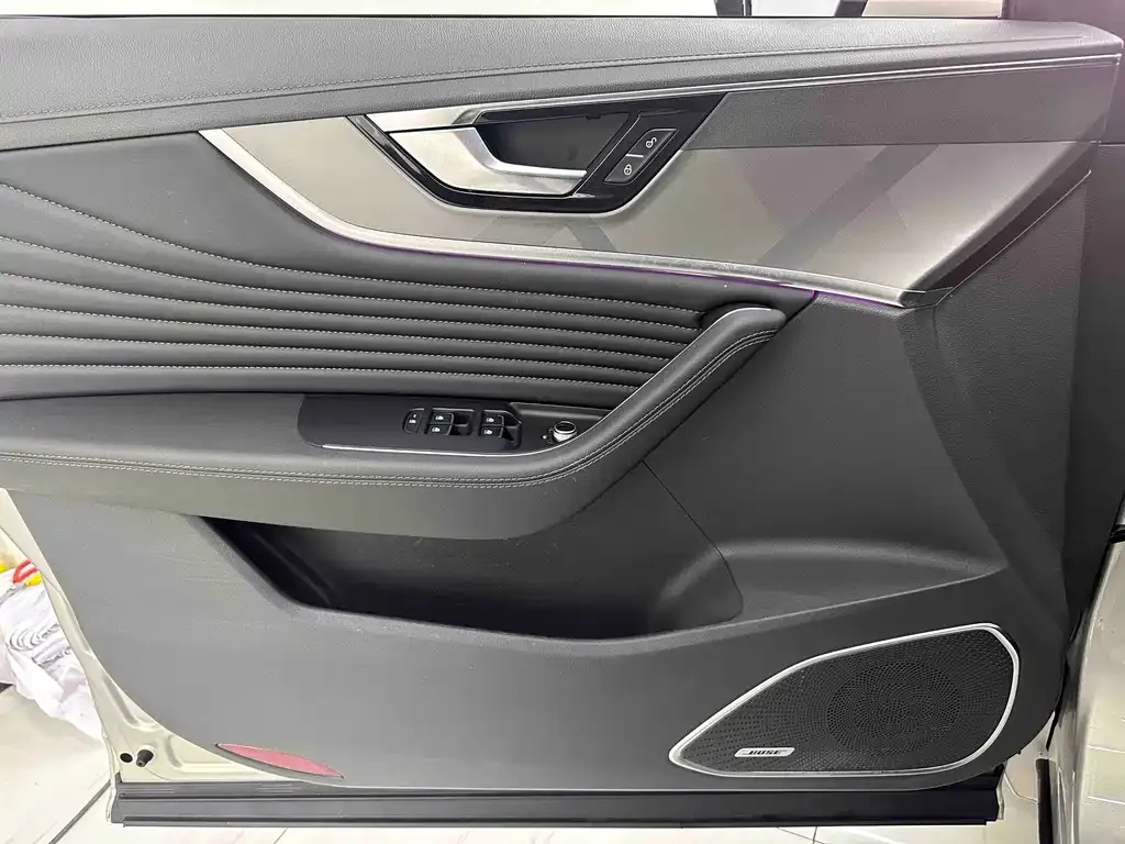 Hongqi HS5 2023 из CN, фото 7
