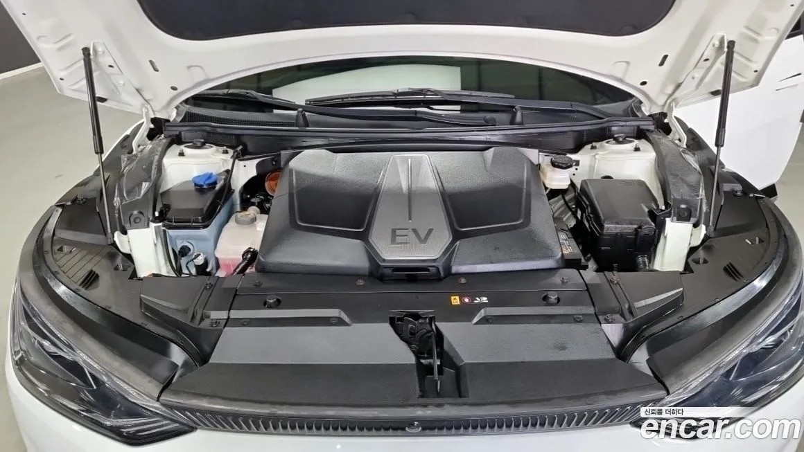Kia EV6 — фото 10