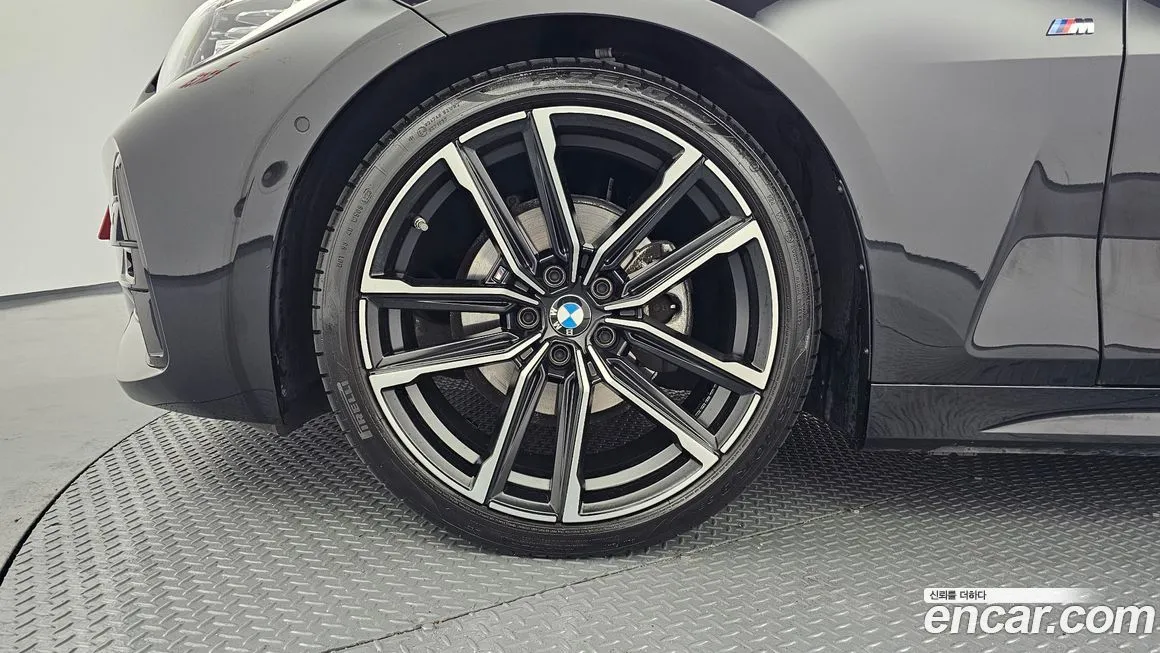 BMW 4-Series 2024 из KR, фото 8