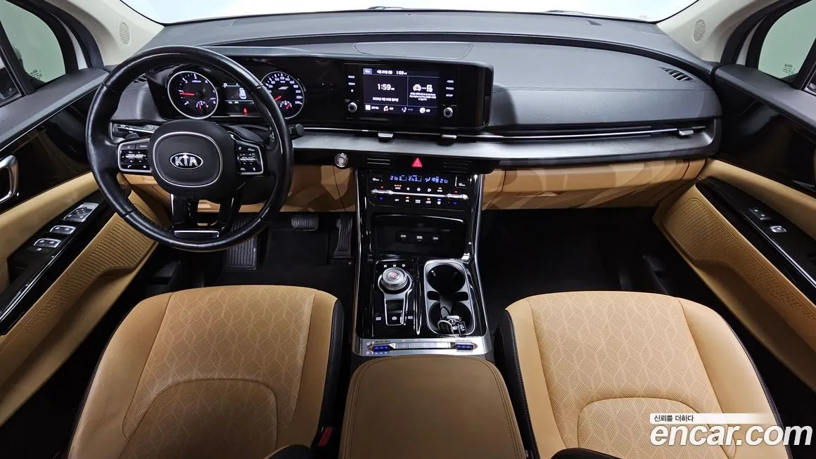 Kia Carnival — фото 10